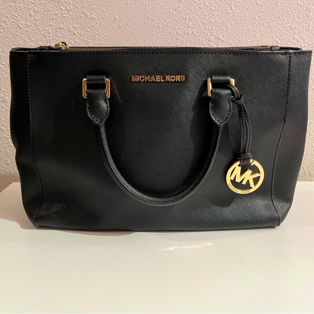 Michael Kors bag in good condition.